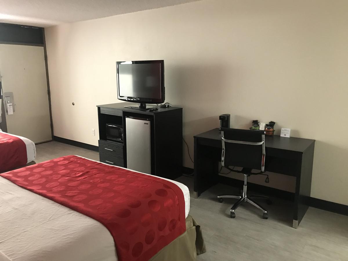 Ramada By Wyndham Mesa Downtown Hotell Eksteriør bilde