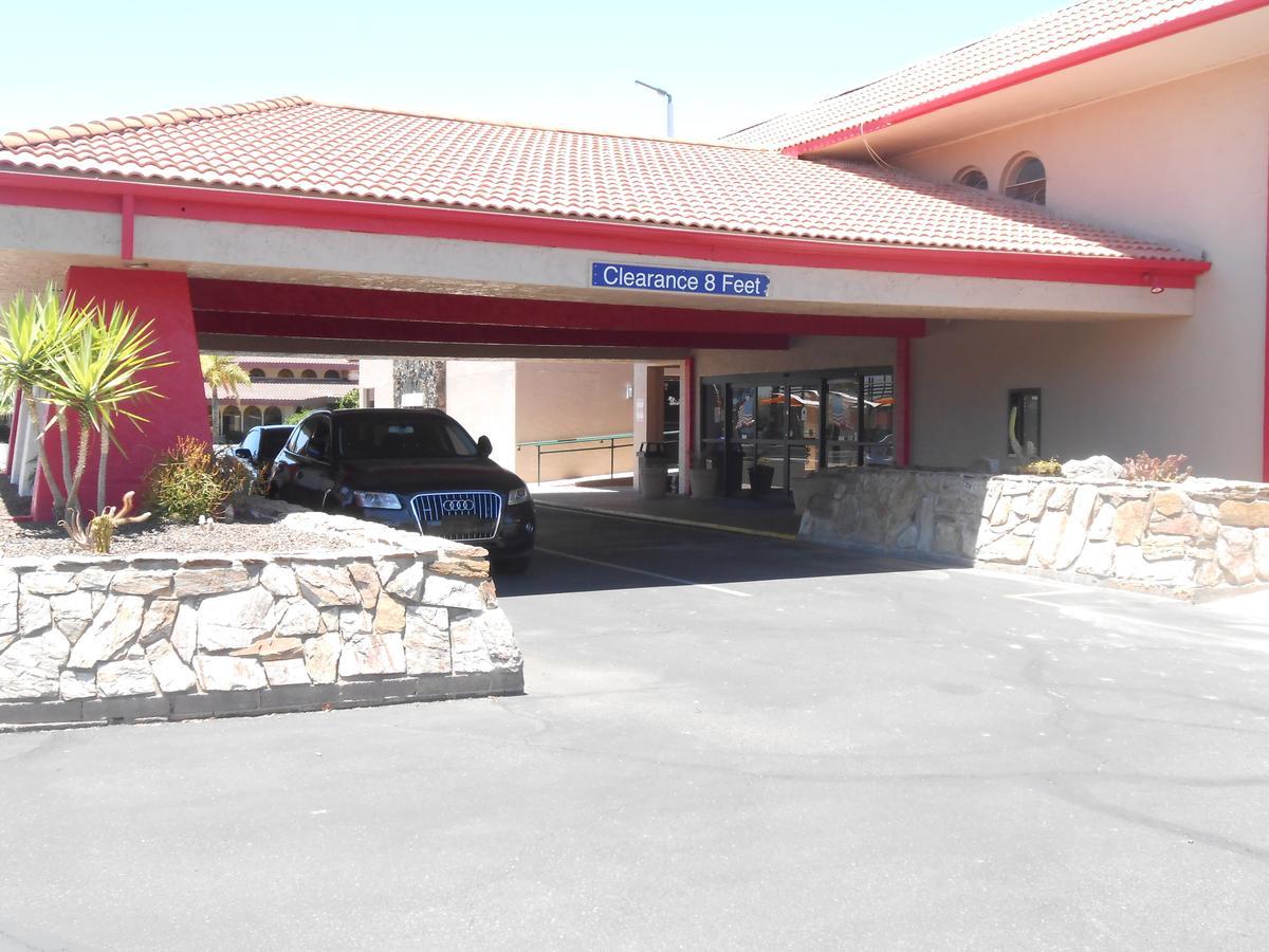 Ramada By Wyndham Mesa Downtown Hotell Eksteriør bilde