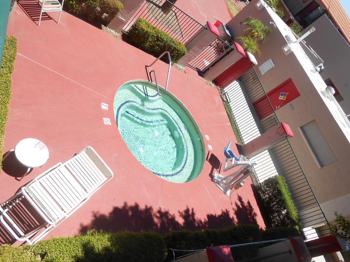 Ramada By Wyndham Mesa Downtown Hotell Eksteriør bilde